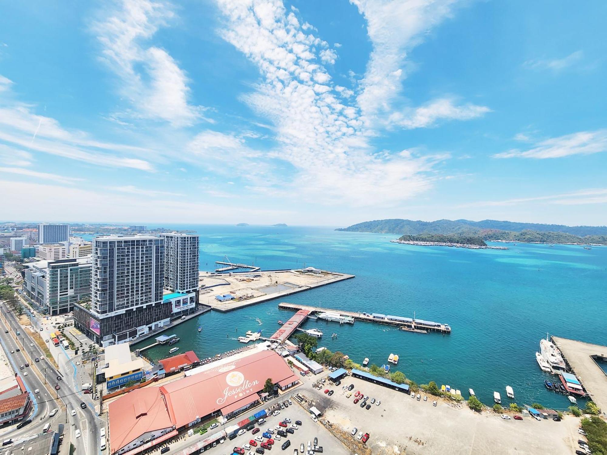 Jesselton Quay Kota Kinabalu City Centre By Lw Suites Экстерьер фото