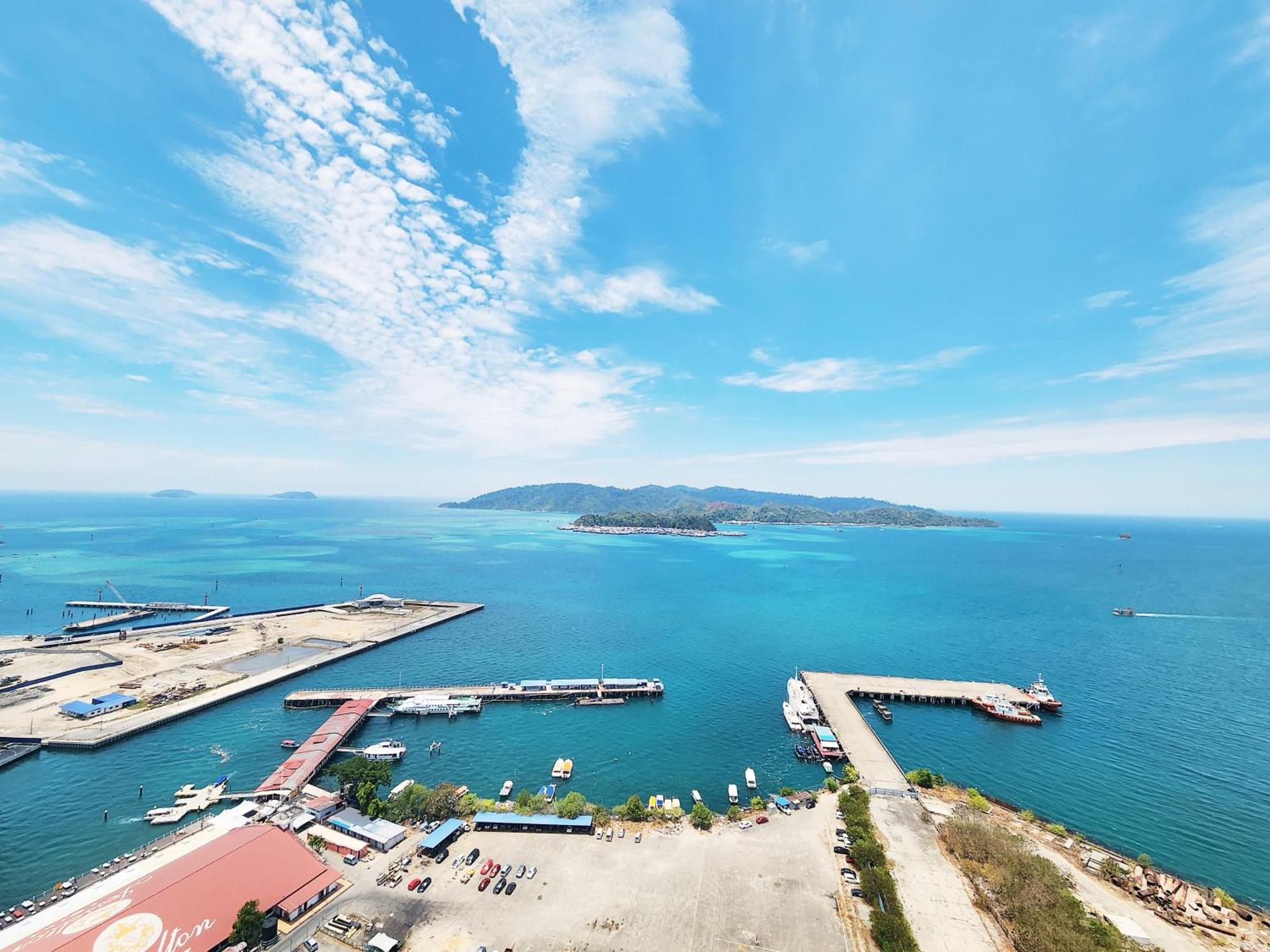 Jesselton Quay Kota Kinabalu City Centre By Lw Suites Экстерьер фото