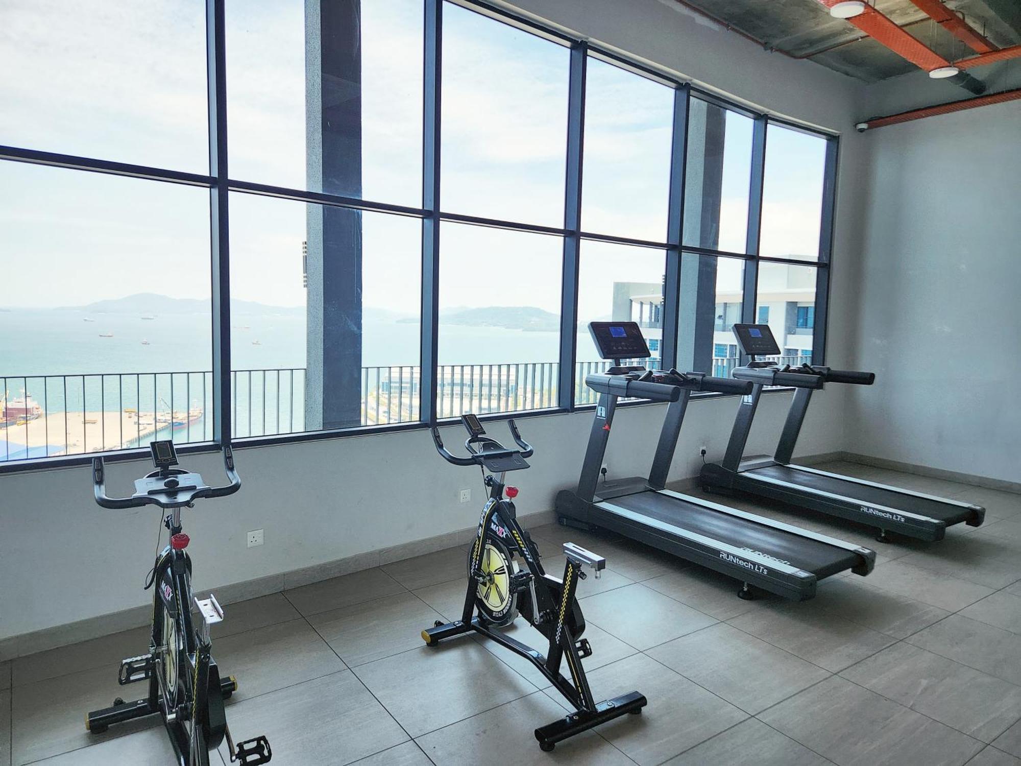 Jesselton Quay Kota Kinabalu City Centre By Lw Suites Экстерьер фото
